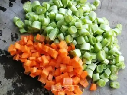 Make Beef bean horned rice step 1