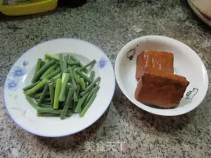 Make Garlic fried dry step 0