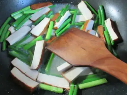 Make Garlic fried dry step 4