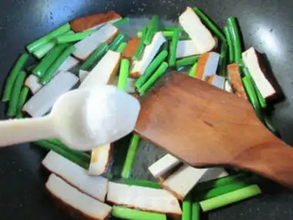 Make Garlic fried dry step 6