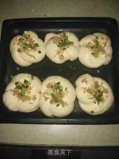 Make Onion pine bread step 16
