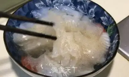 Make Pizza of tomato fish step 1