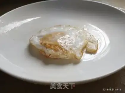 Make Fried eggs step 1