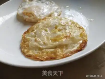 Make Fried eggs step 2