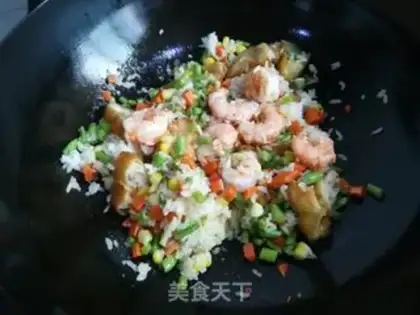 Make Shrimp greasy rice step 5