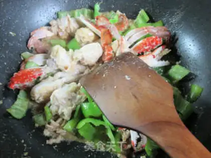 Make Crab with pepper step 9
