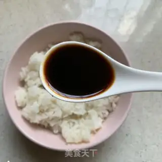 Make Soy shrimp fried rice step 2