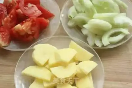 Make Tomato potatoes burning old cucumbers step 0