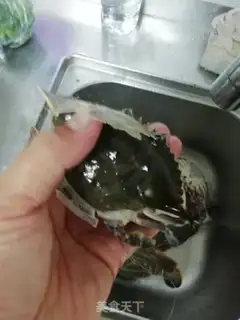 Make Crabs with sauce step 1