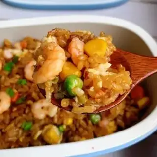 Make Soy shrimp fried rice step 8