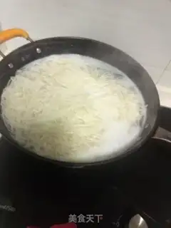 Make The deliciouss always make noodles step 1
