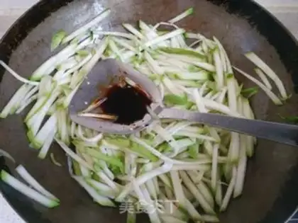 Make Shrimp skin fan soup step 3