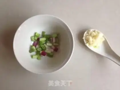 Make Tomato egg noodles step 2