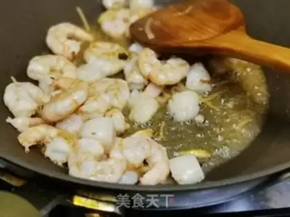 Make Shrimp sprouts step 2
