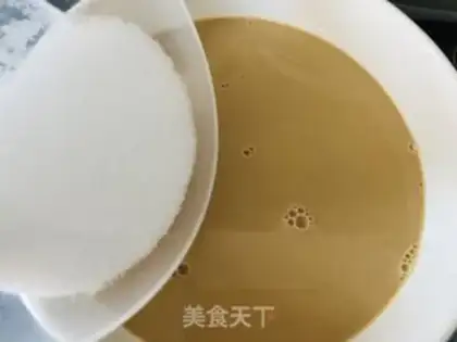 Make Hong Kong-style milk tea taco round step 7