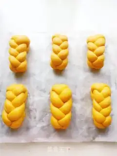 Make Pumpkin coconut braid bread step 10