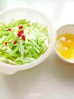 Make Yellow eggs step 2