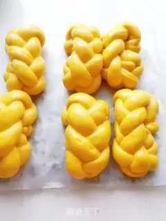 Make Pumpkin coconut braid bread step 11