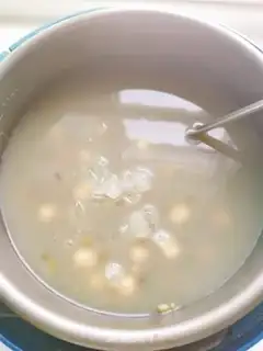 Make Lotus green bean soup step 4