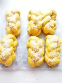 Make Pumpkin coconut braid bread step 12