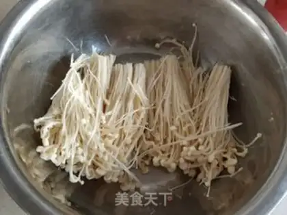 Make Cheese juice, golden mushrooms step 0