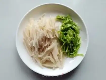 Make Pickle green peppers and silk step 3