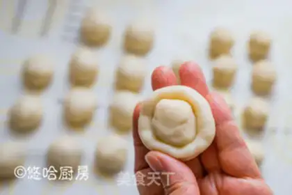Make A lunar cake step 14