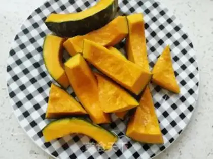 Make Sweet pumpkin step 1