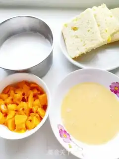 Make Mango yogurt toast step 1