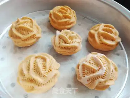 Make Pumpkin date palm bun step 4