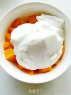 Make Mango yogurt toast step 2