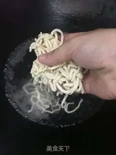 Make Squeeze the noodles step 3