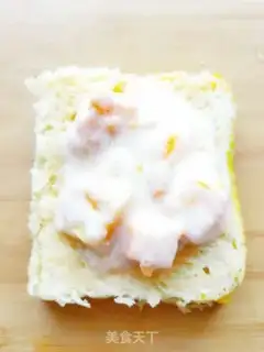 Make Mango yogurt toast step 5