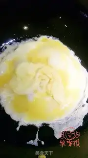 Make Fried eggs with moss step 2