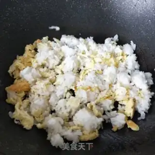 Make Ham and egg fried rice step 2