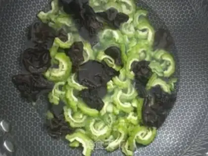 Make A cold, bitter melon step 4