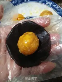 Make ♪ Oomey red bean moon cake ♪ step 9