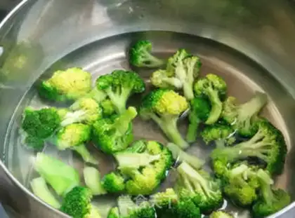 Make Vegetable salad for beef sausage step 7