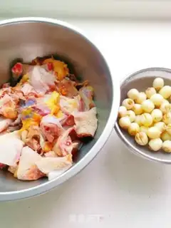 Make Lotus chicken soup step 0
