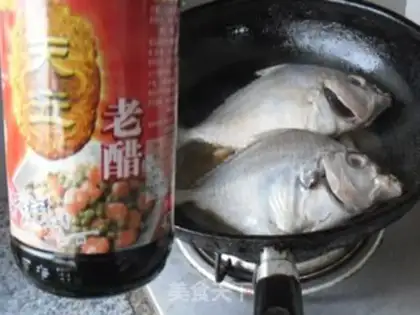 Make Garlic fried the fish step 6