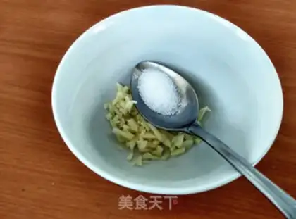 Make Sesame sauce and acne step 2