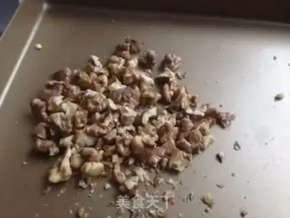 Make Red sugar walnut step 2