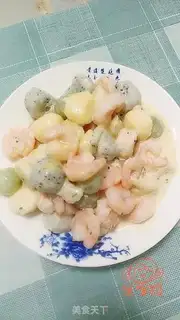 Make Fresh fruit saloon shrimp ball step 7