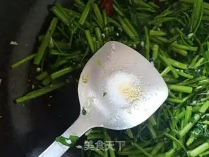 Make Garlic cabbage step 5