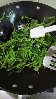 Make Garlic cabbage step 5