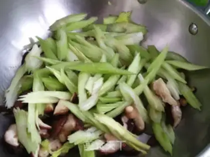 Make Fry mushrooms step 4