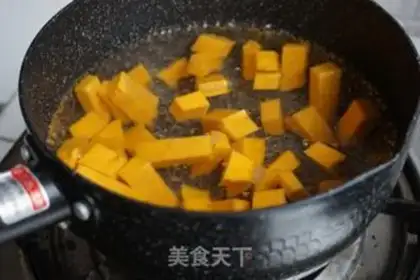 Make Pumpkin soup step 1