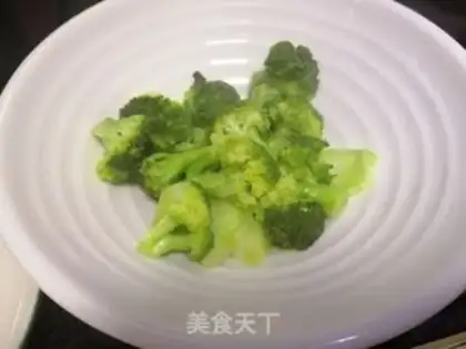 Make Onion squid broccoli step 8