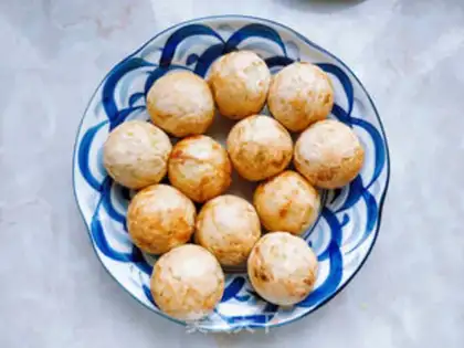 Make The cabbage crab willowballs step 7