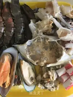 Make Spanish seafood step 1